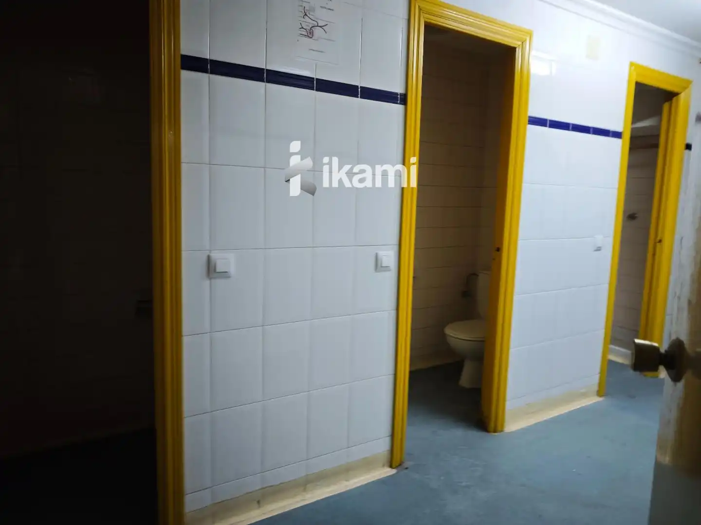 Badezimmer von Gebäude zum Verkauf in Alcorcón