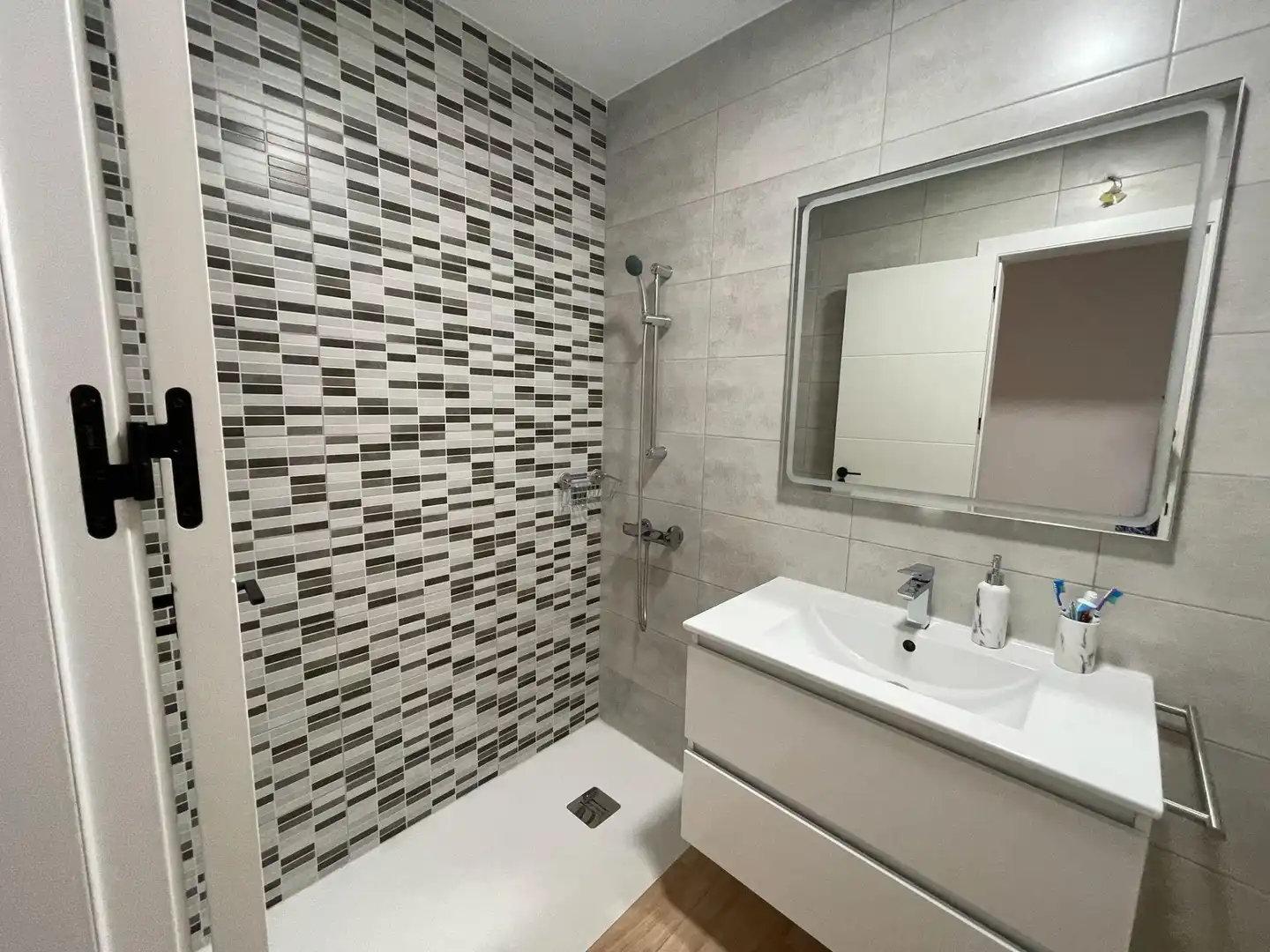 Bathroom of Flat for sale in Mazarrón  with Air Conditioner, Storage room and Balcony