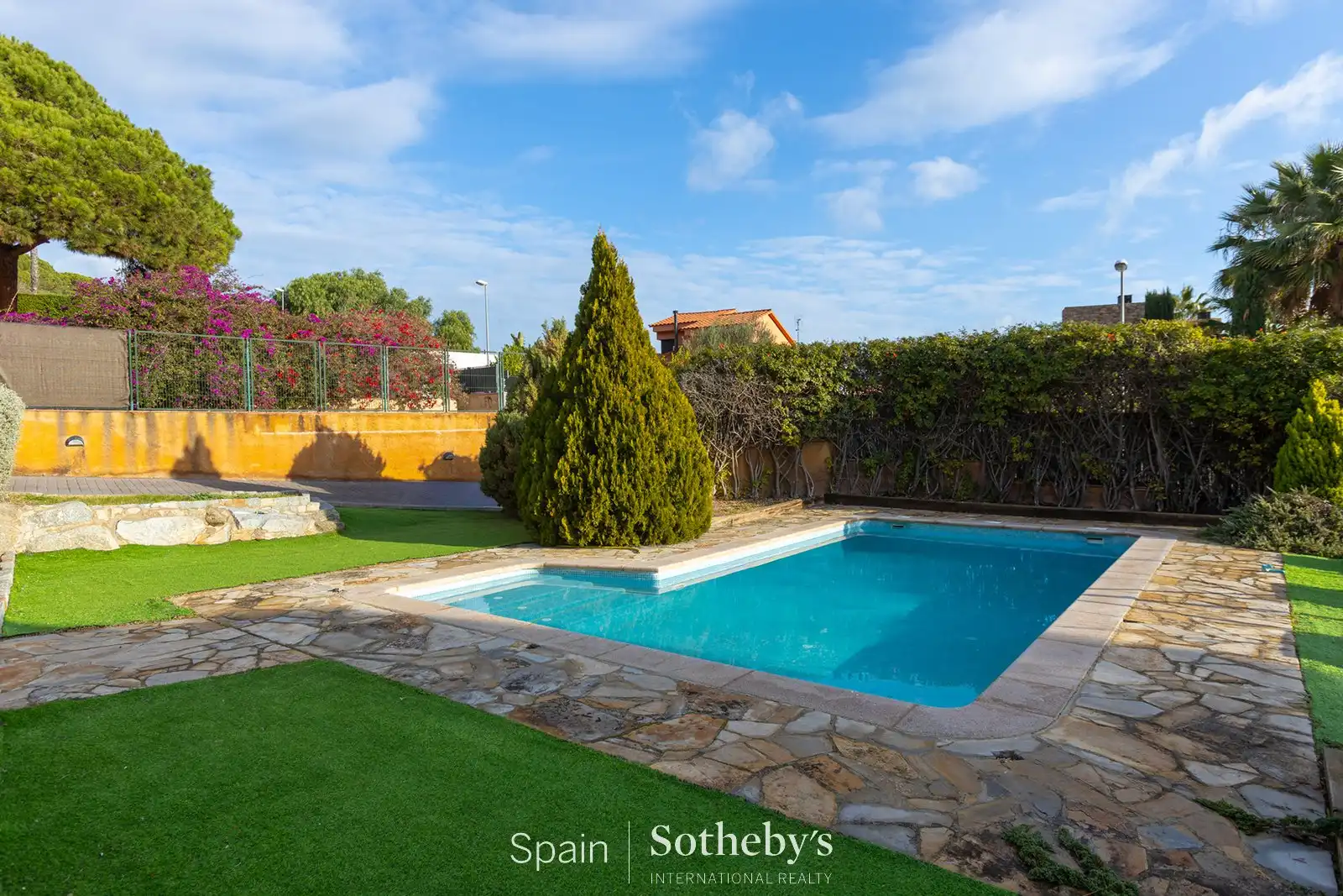 Casa con piscina en venta en Nucli Urbà, imagen 8