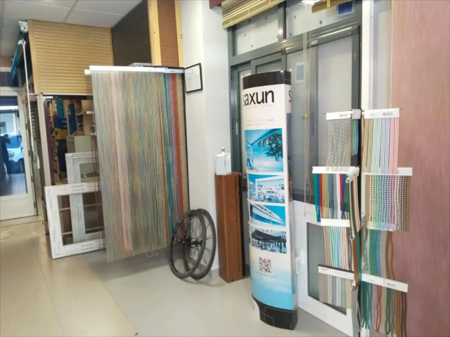 Business premises for sale in Casc Urbà, imagen 3