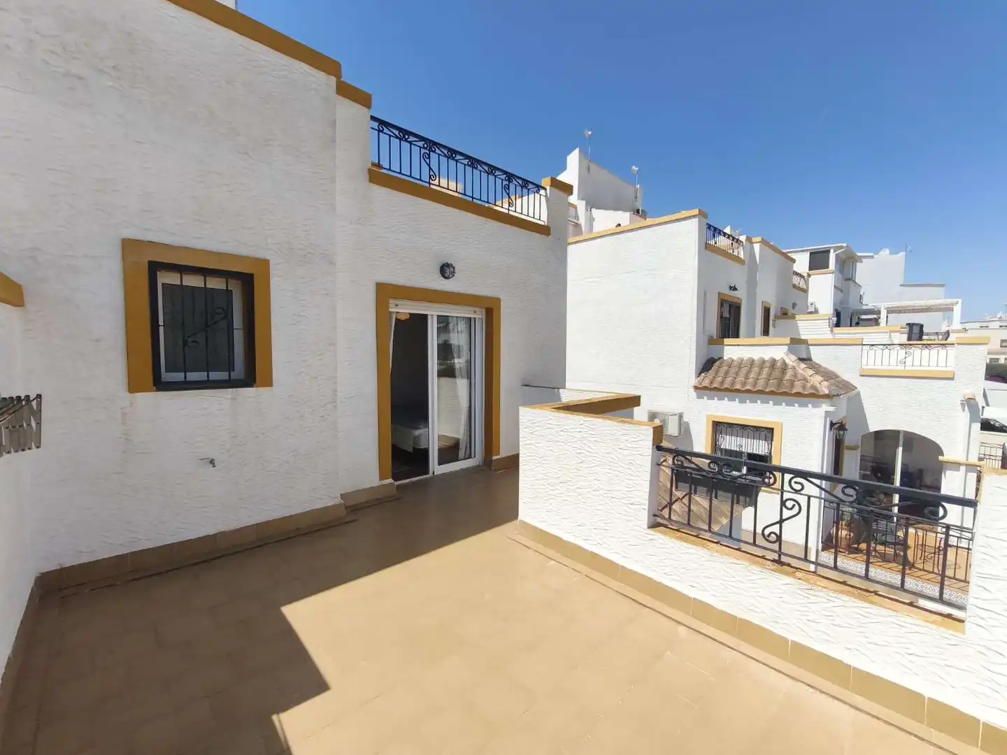 Terrassa de Dúplex en venda en Orihuela amb Terrassa, Piscina i Moblat