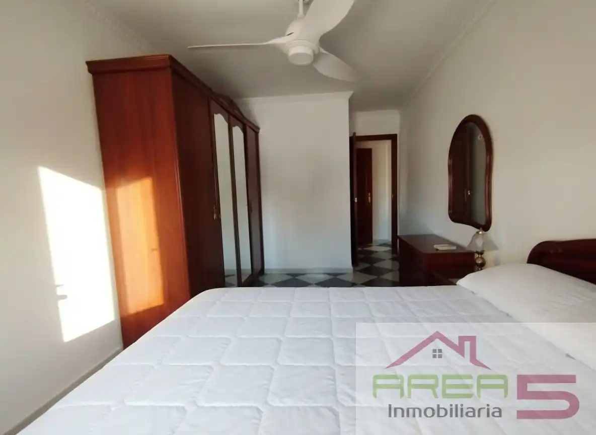 Schlafzimmer von Wohnung zur Miete in Mérida mit Klimaanlage, Terrasse und Möbliert