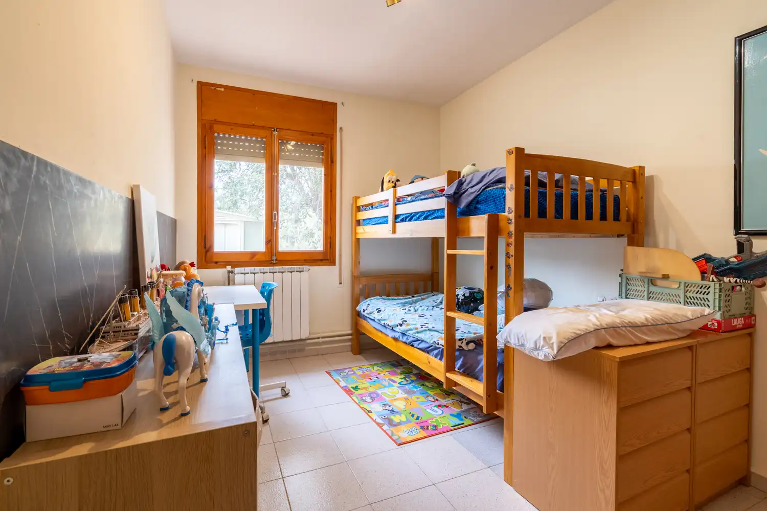 Bedroom of Houses for sale in Aldover  with Air Conditioner, Private garden and Terrace
