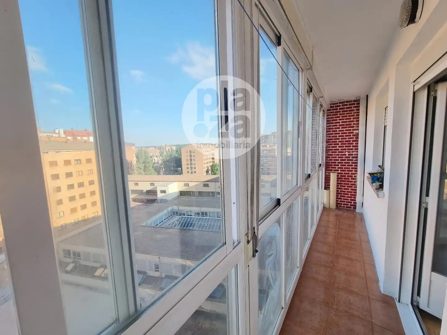 Vista exterior de Piso en venta en Burgos con Calefacción y Terraza