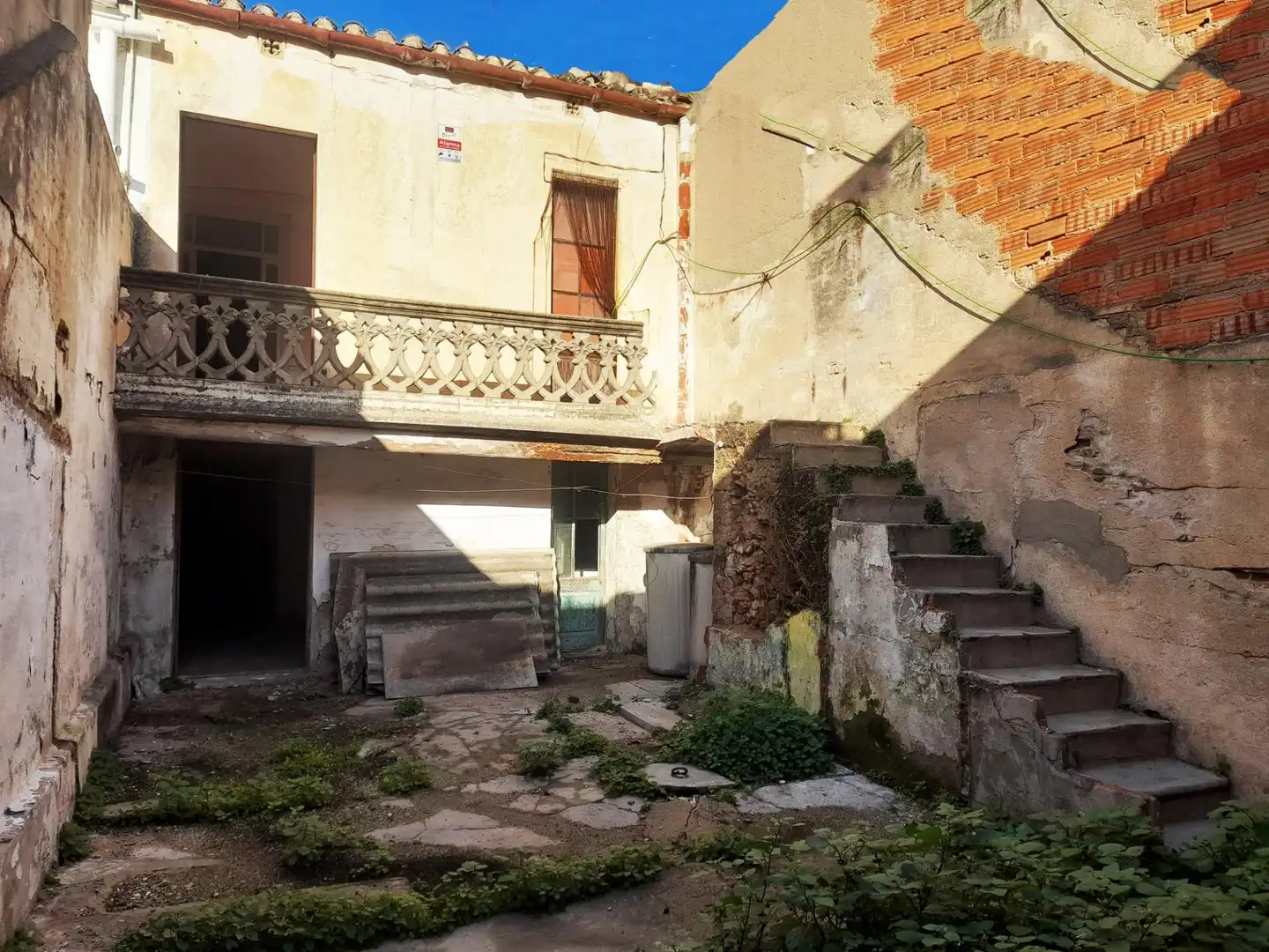 Außenansicht von Haus oder Chalet zum Verkauf in Mataró mit Privatgarten und Terrasse