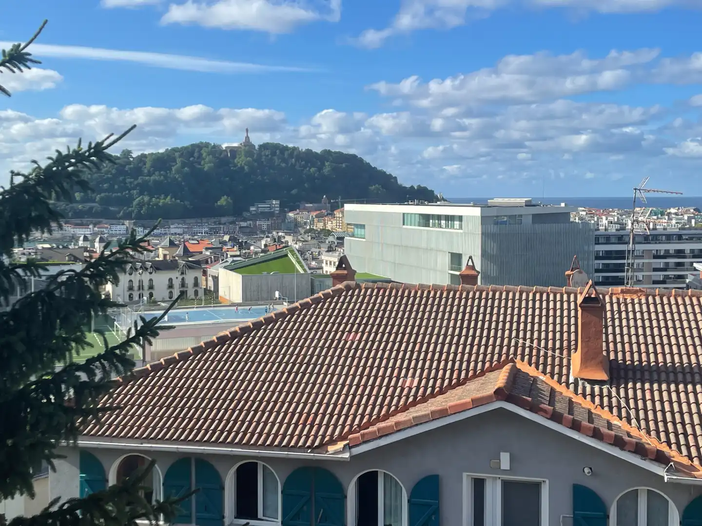 Exterior view of Flat for rent in Donostia - San Sebastián   with Furnished