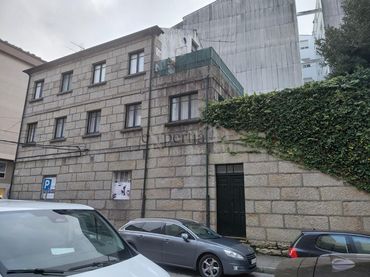 Casa amb balcó en venda a Santa Uxía de Ribeira