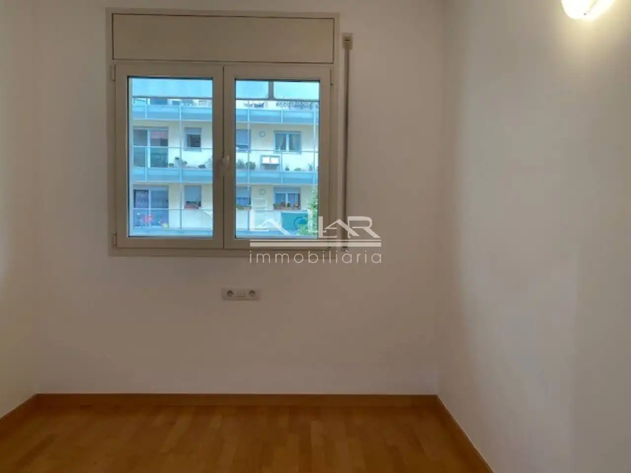 Bedroom of Flat for sale in Vic  with Heating and Balcony