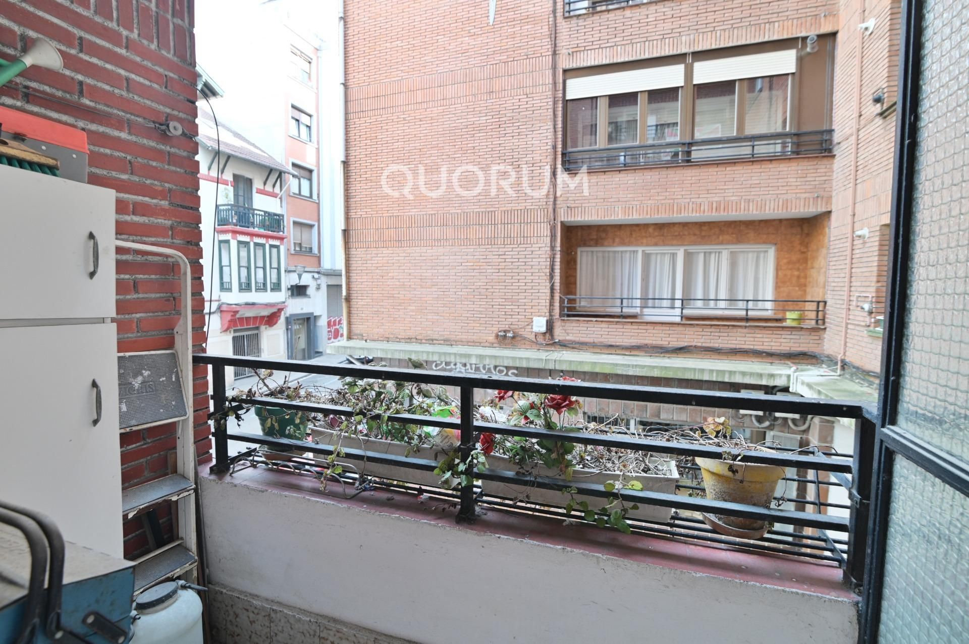 Terrassa de Pis en venda en Bilbao  amb Calefacció i Terrassa