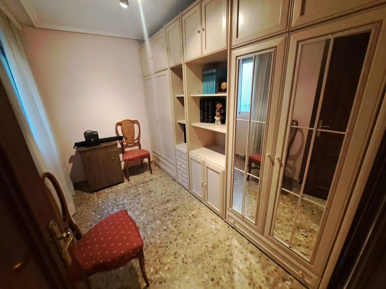 Bedroom of Flat for sale in Zaragoza  with Heating, Terrace and Storage room