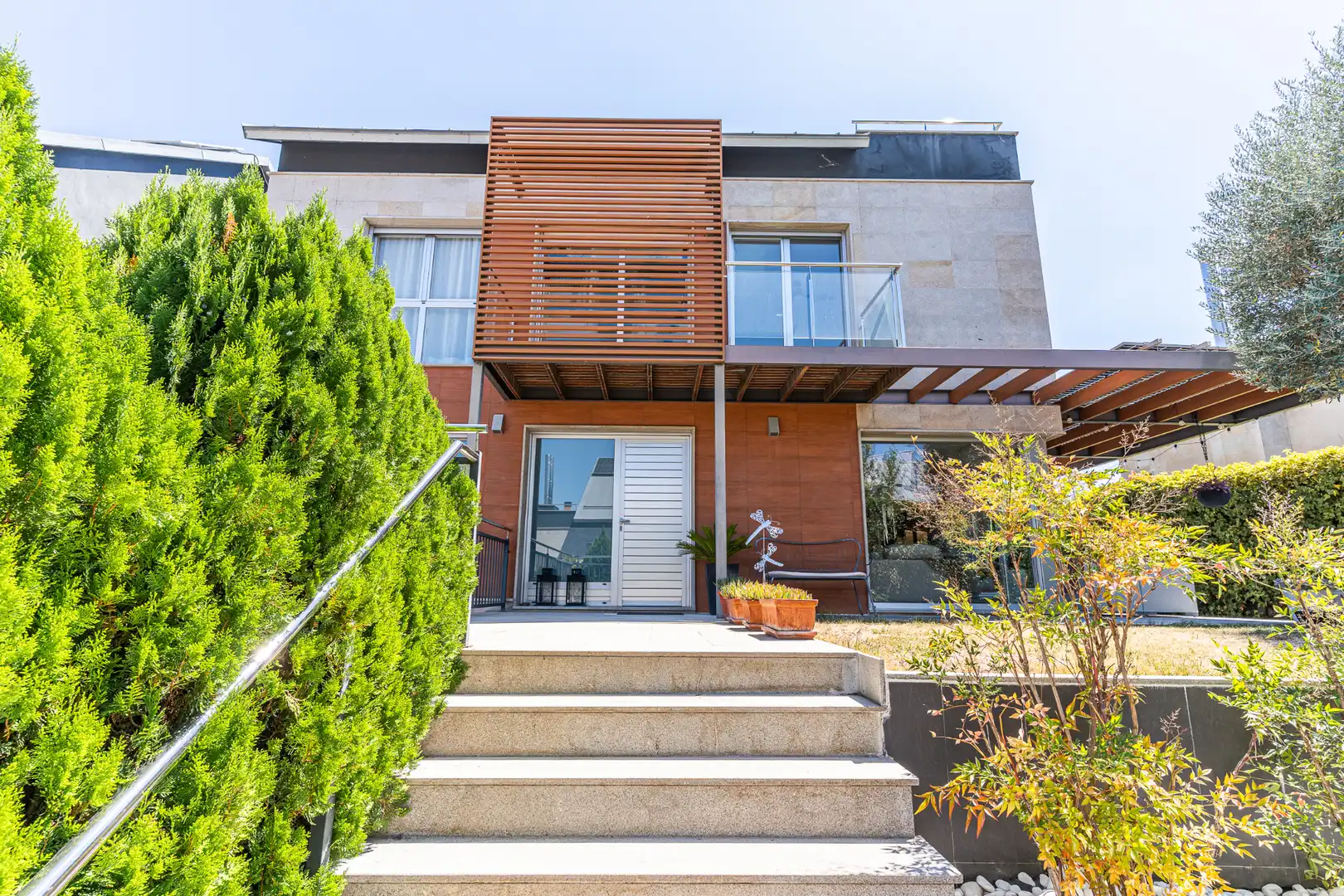 Exterior view of Detached homes for sale in Las Rozas de Madrid  with Air Conditioner, Heating and Private garden