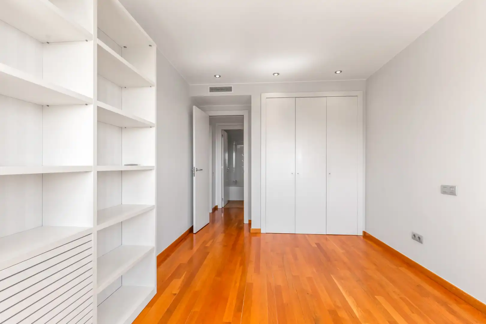 Habitación de Ático en venta en Barcelona con Aire acondicionado, Calefacción y Terraza