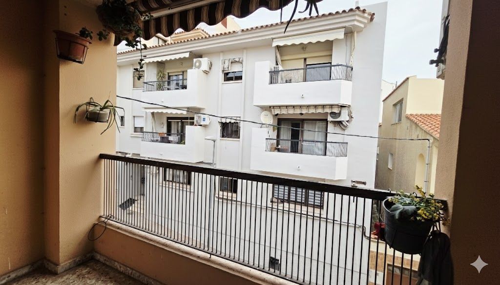 Vista exterior de Pis en venda en La Nucia amb Aire condicionat i Terrassa