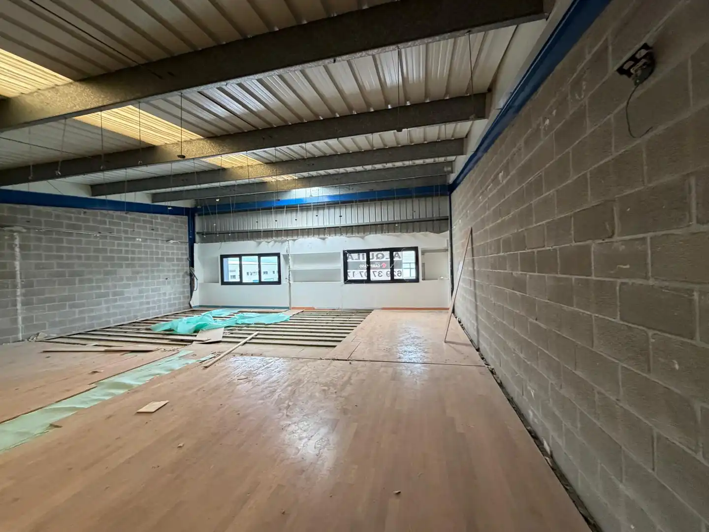 Nave industrial de alquiler en Etxebarri, Bizkaia
