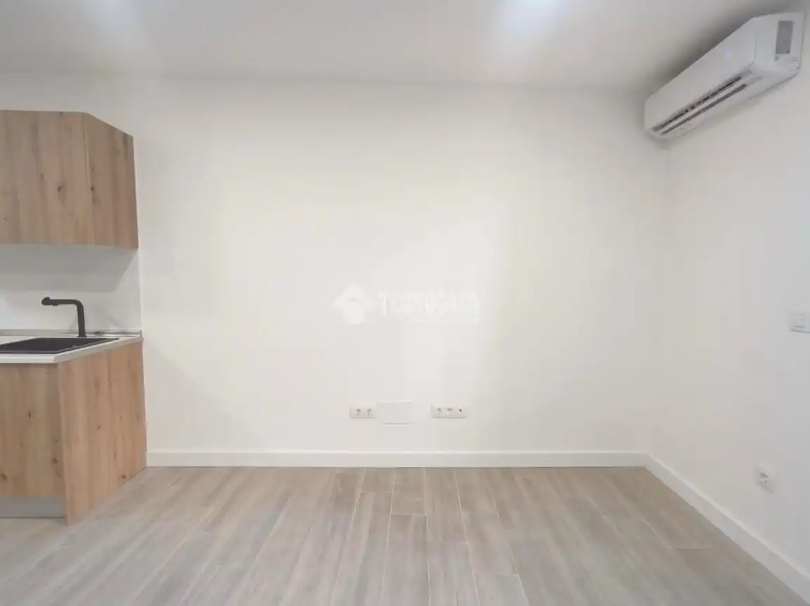 Bedroom of Flat for sale in Alcalá de Henares  with Air Conditioner
