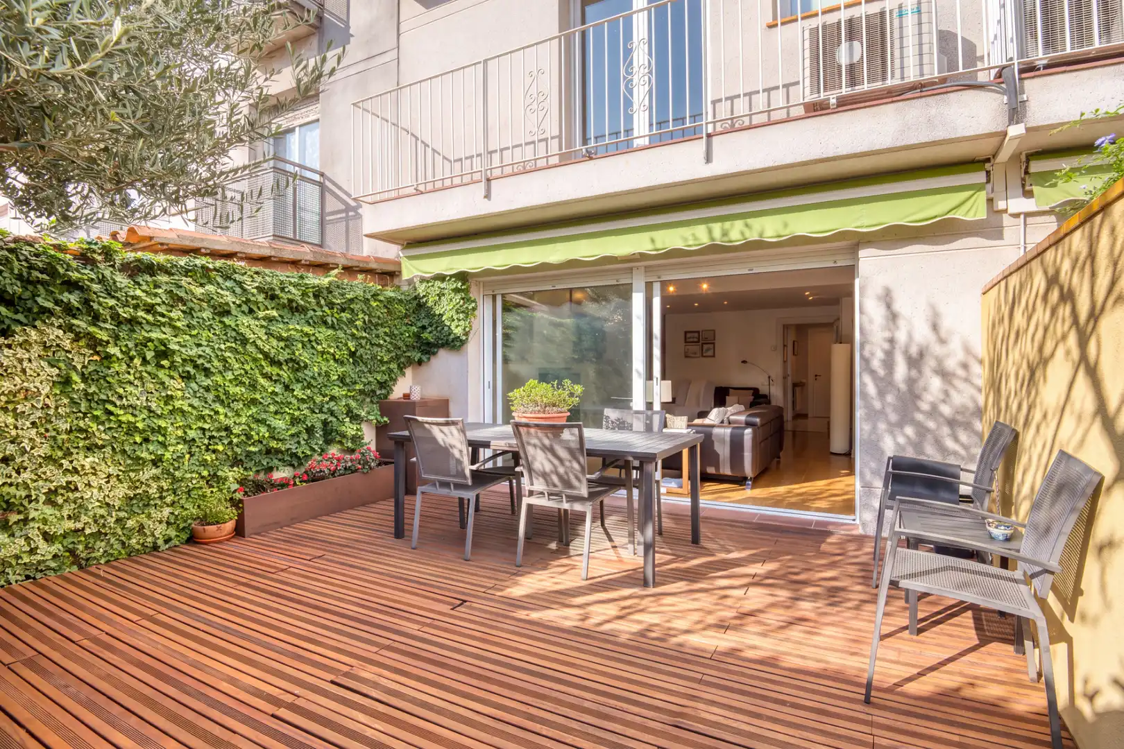 Casa bifamiliare con terrazza in vendita a Carrer de Frederic Martí Carreras, imagen 2