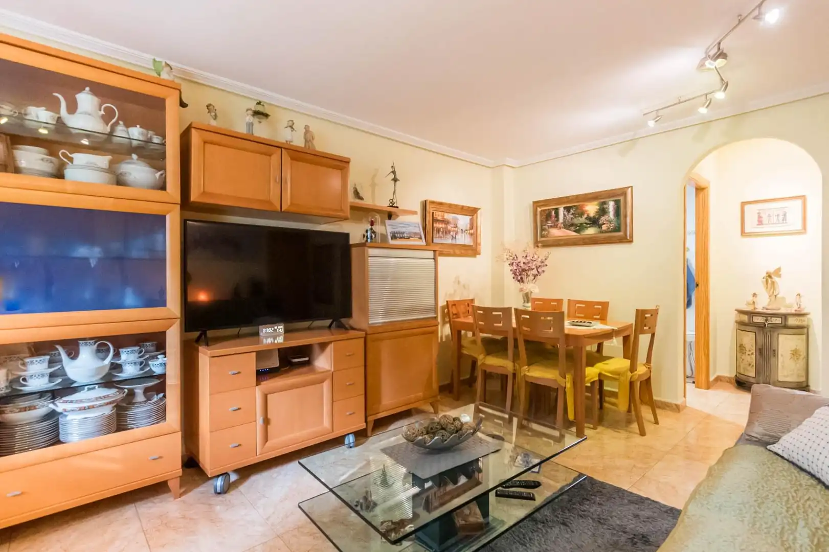 Wohnzimmer von Einfamilien-Reihenhaus zum Verkauf in Murcia mit Klimaanlage, Privatgarten und Terrasse