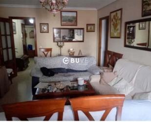 Living room of Flat for sale in  Sevilla Capital  with Air Conditioner, Heating and Terrace