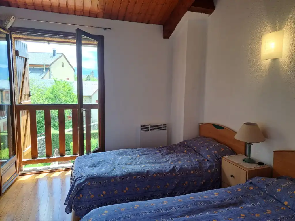 Einfamilien-Reihenhaus zur Miete in N-152, 171, Puigcerdà