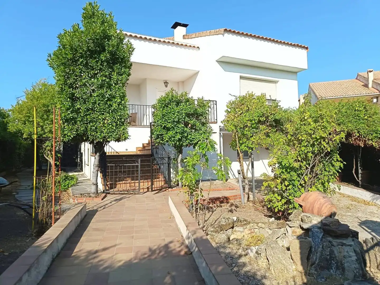 Vista exterior de Casa o chalet en venta en Cobisa con Calefacción, Terraza y Piscina
