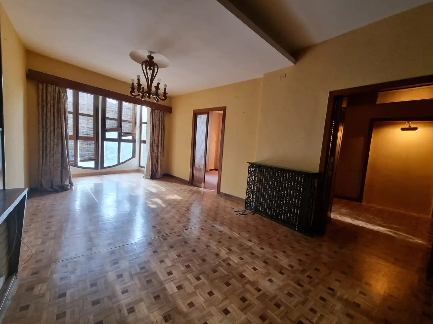 Piso con terraza en venta en Plaza Ramón Benito Aceña 3, imagen 7