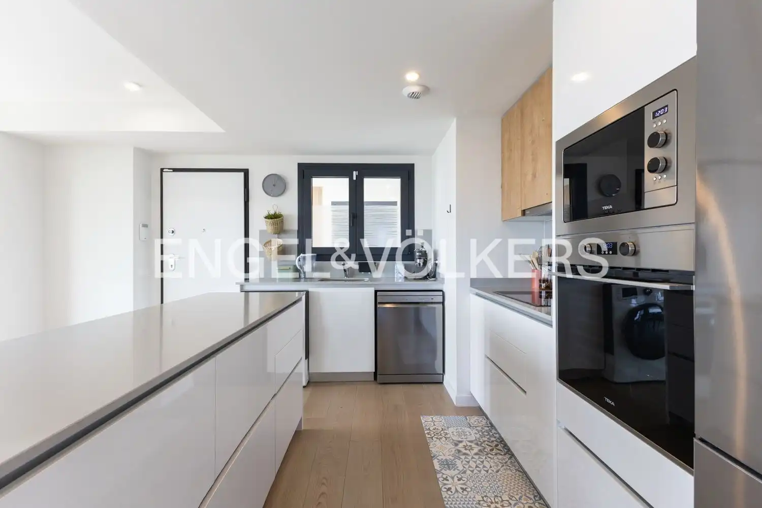 Kitchen of Flat for sale in Castellón de la Plana / Castelló de la Plana  with Air Conditioner, Heating and Terrace
