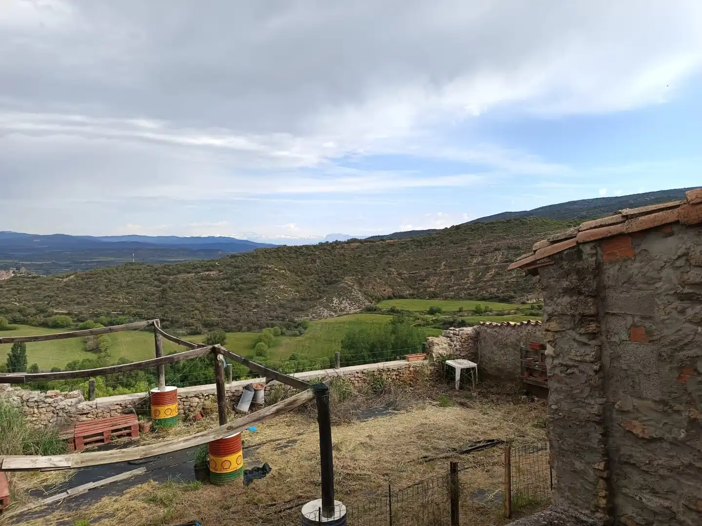 Country homes for sale in Estadilla