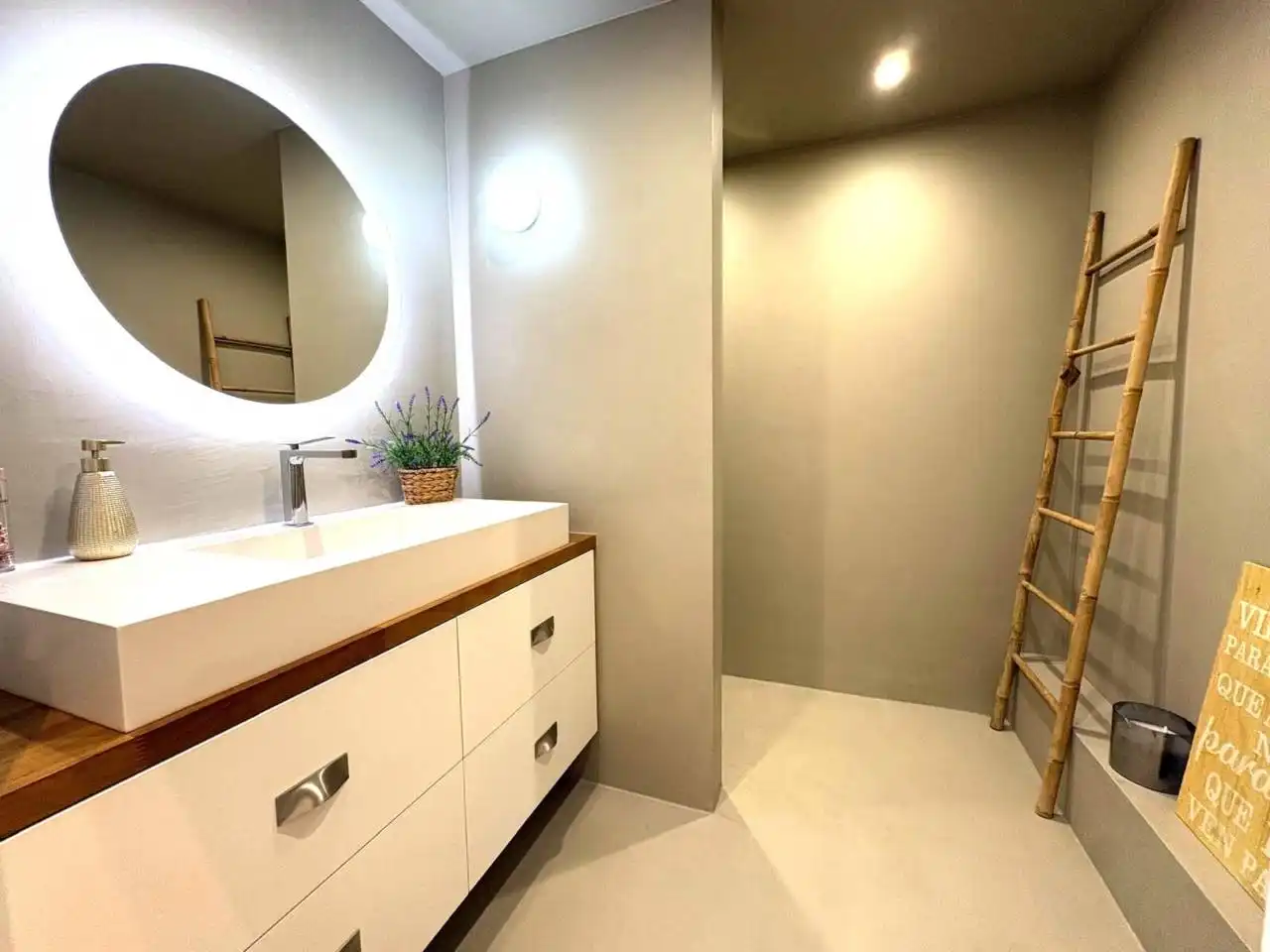 Baño de Casa adosada en venta en Sant Cugat del Vallès con Aire acondicionado, Calefacción y Parquet