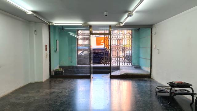 Local comercial en Alquiler en Carrer d'Antoni Maura en Can Boada