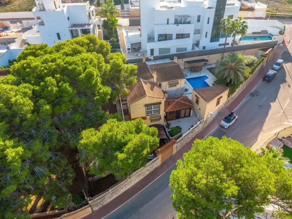 Chalet con piscina en venta en Los Balcones - Los Altos, imagen 26