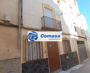 Exterior view of House or chalet for sale in Fuensanta de Martos  with Heating, Private garden and Terrace