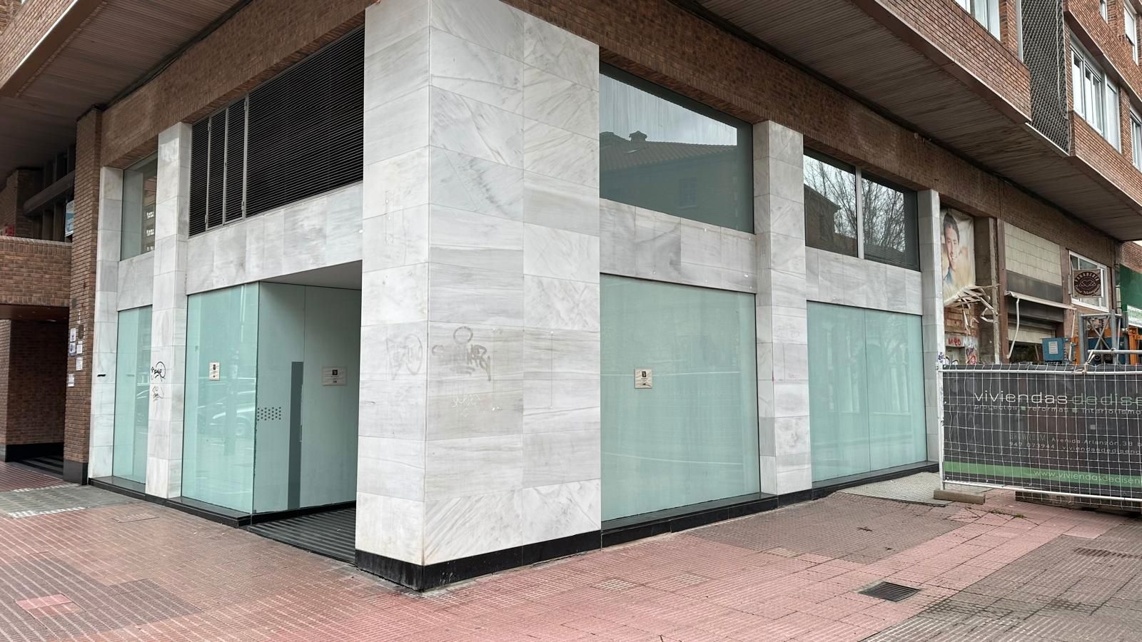 Exterior view of Premises for rent in Burgos Capital  with Alarm