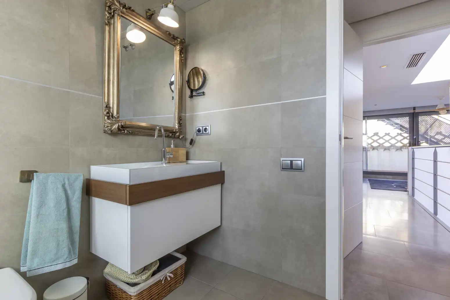 Bathroom of Houses for sale in La Pobla de Farnals  with Air Conditioner, Heating and Private garden