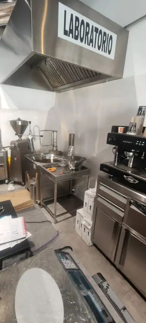 Local comercial en traspàs a Molins de Rei, imagen 2