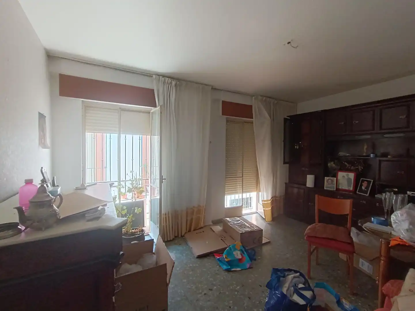Sala d'estar de Pis en venda en Córdoba amb Balcó