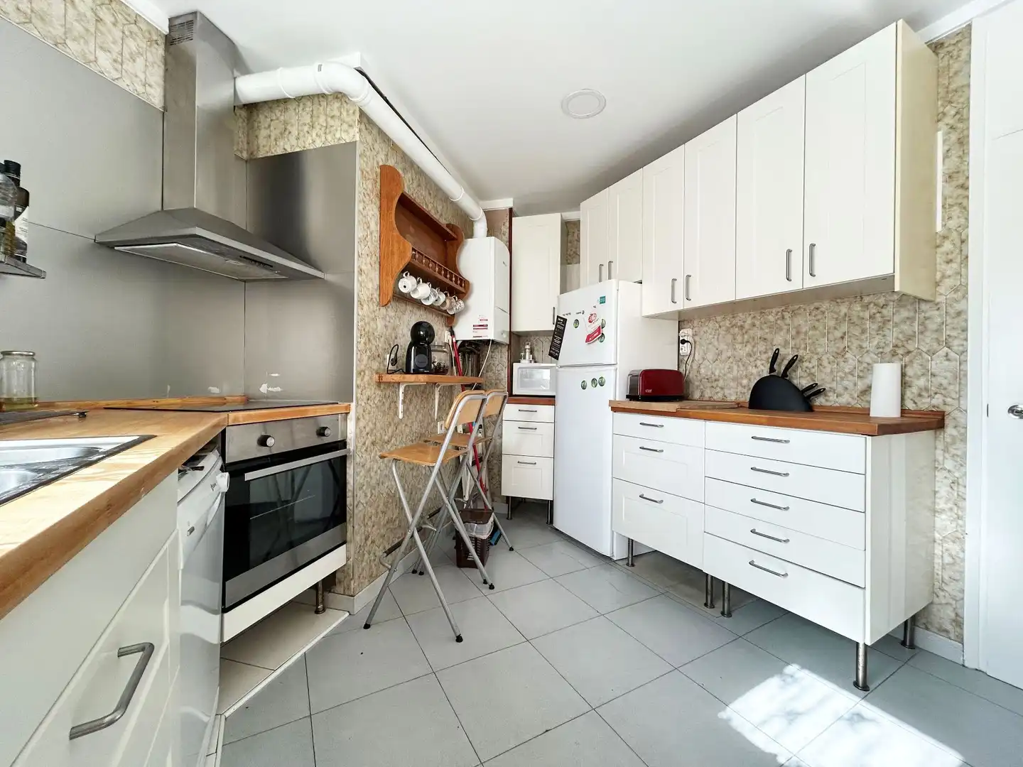 Cocina de Piso en venta en Torelló con Calefacción, Terraza y Trastero