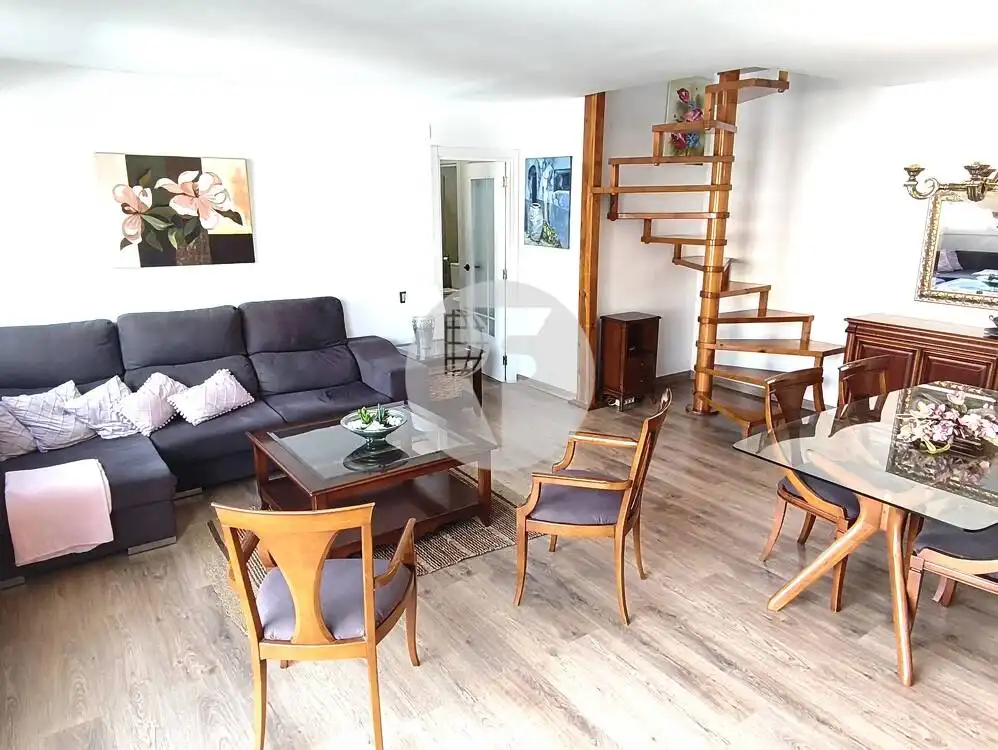 Sala d'estar de Dúplex en venda en Terrassa amb Aire condicionat, Calefacció i Terrassa