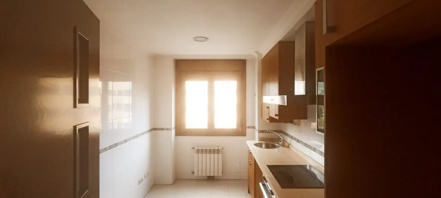 Küche von Wohnung zum Verkauf in Gijón  mit Abstellraum