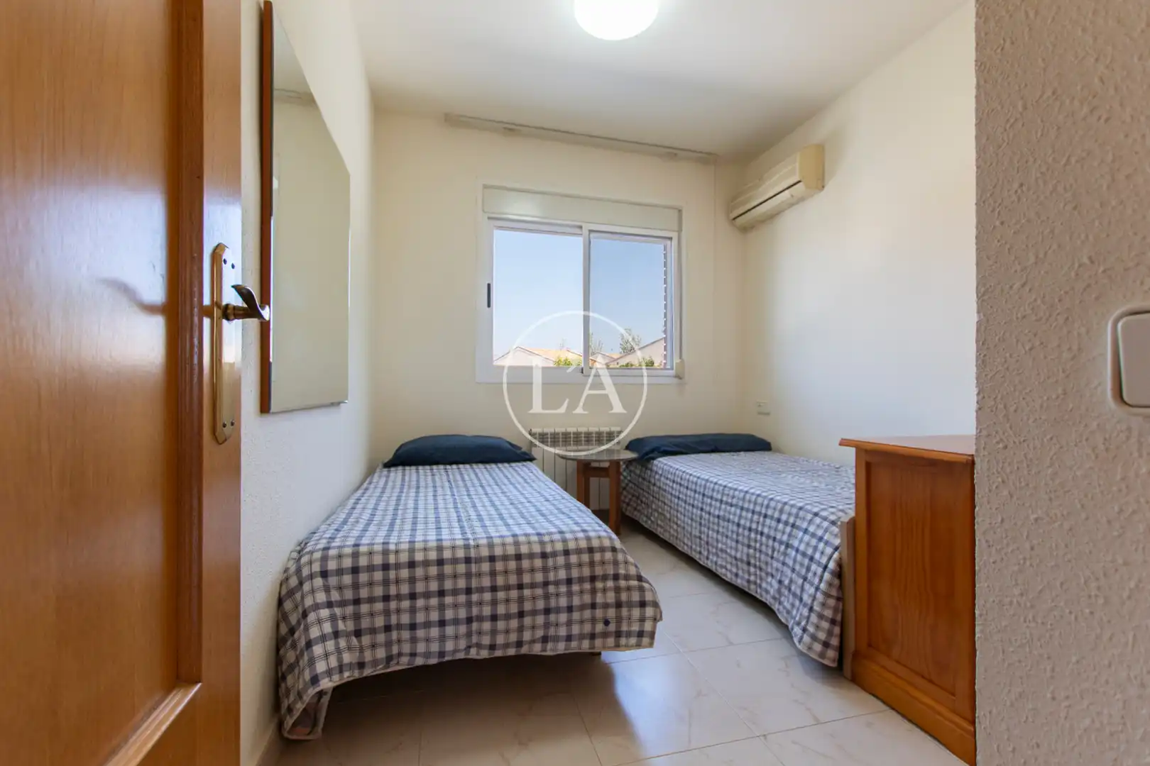 Semi-detached house with terrace for sale in Carrer d'Alexandre Galí, imagen 43