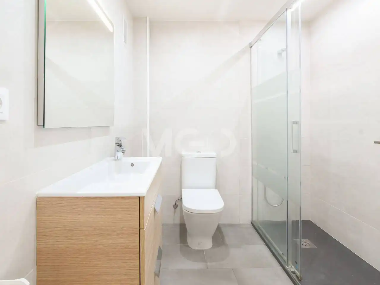 Baño de Piso en venta en Vic con Calefacción, Parquet y Terraza