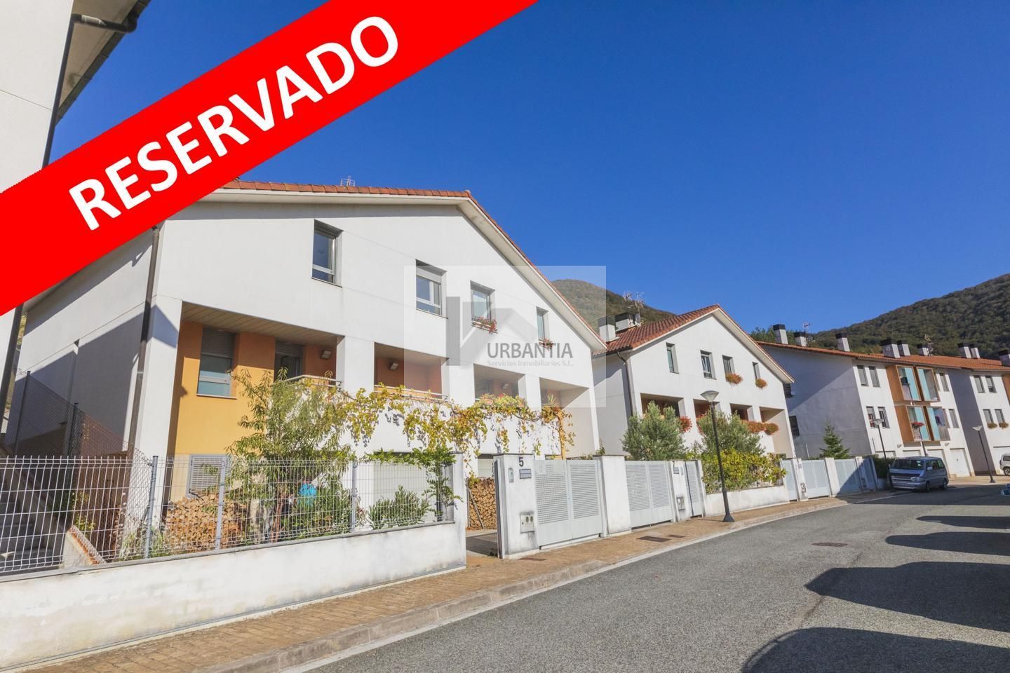 Exterior view of Single-family semi-detached for sale in Esteribar  with Heating, Private garden and Parquet flooring