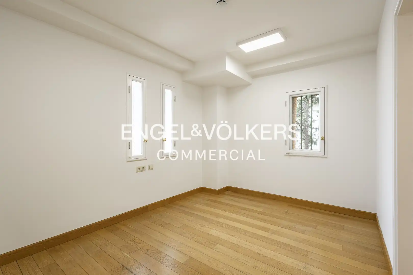 Büro zur Miete in Barcelona mit Klimaanlage und Terrasse