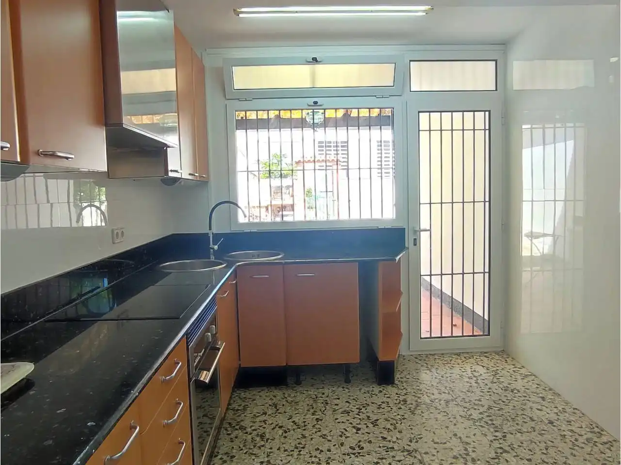 Casa con jardín en alquiler en Calle Sant Jordi, imagen 9