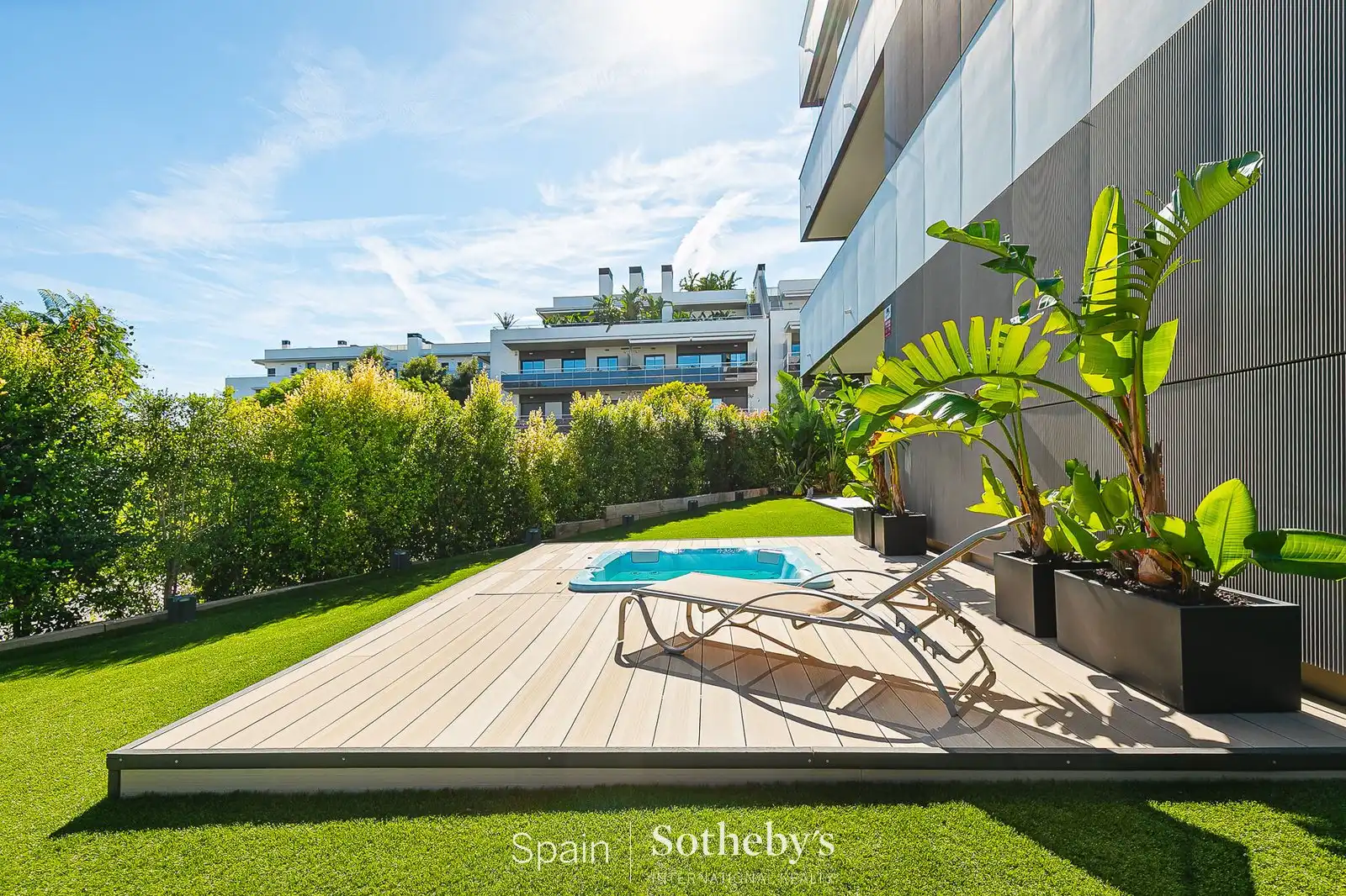 Terrassa de Apartament en venda en Sitges amb Aire condicionat, Jardí privat i Jacuzzi