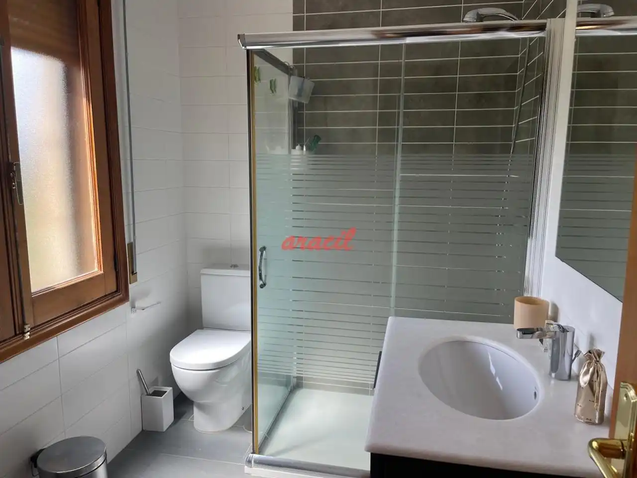 Bany de Casa o xalet de lloguer en Ourense Capital  amb Calefacció, Jardí privat i Terrassa