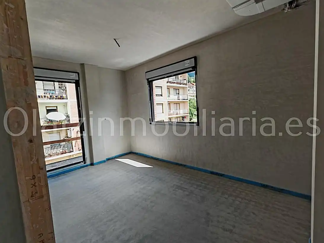 Bedroom of Flat for sale in Zalla   with Terrace and Storage room