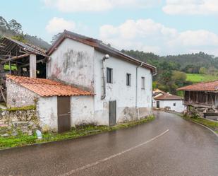 Vista exterior de Casa o xalet en venda en Soto del Barco amb Calefacció, Jardí privat i Terrassa