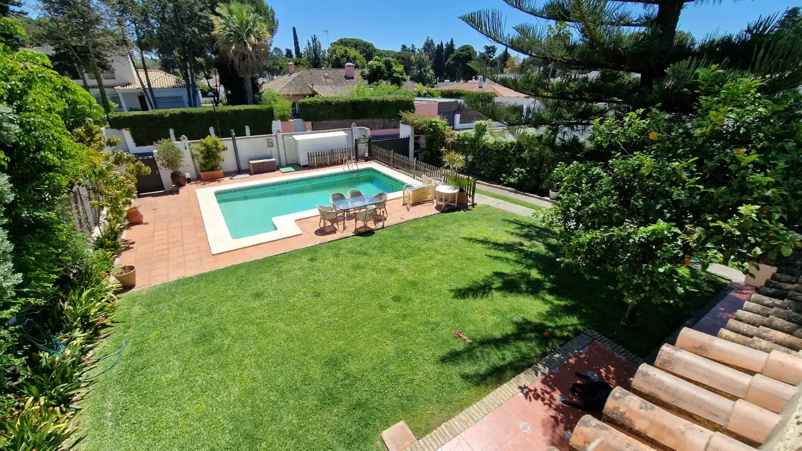 Garden of Detached homes for sale in El Puerto de Santa María  with Air Conditioner, Private garden and Storage room