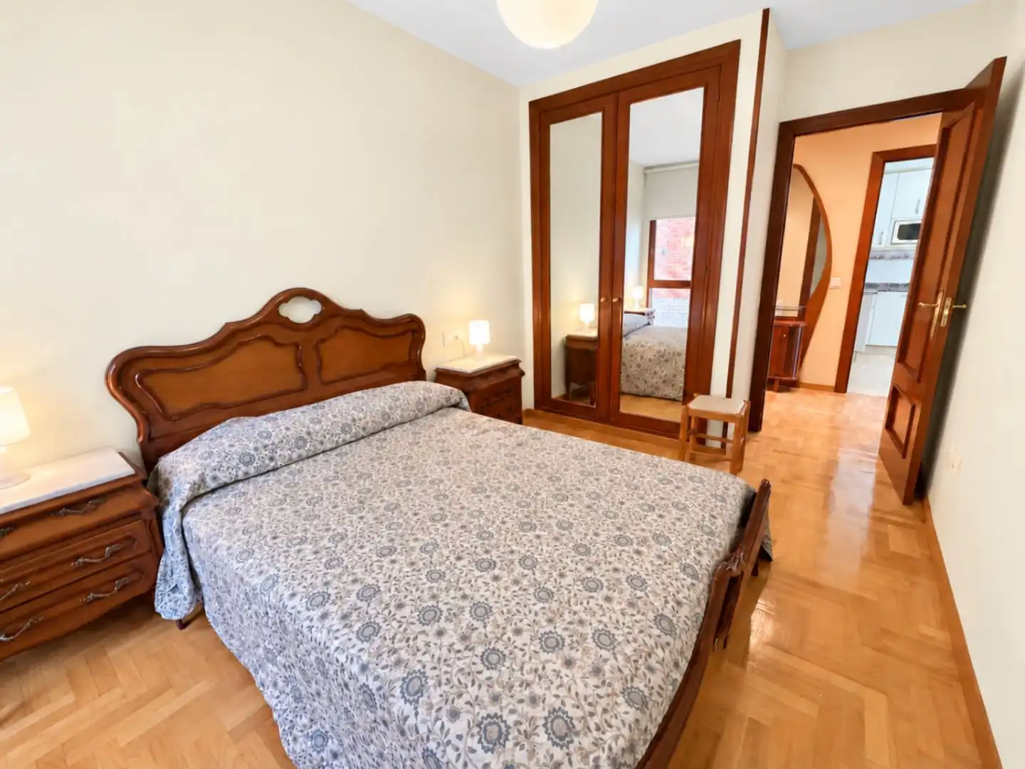 Habitación de Piso de alquiler en Lugones