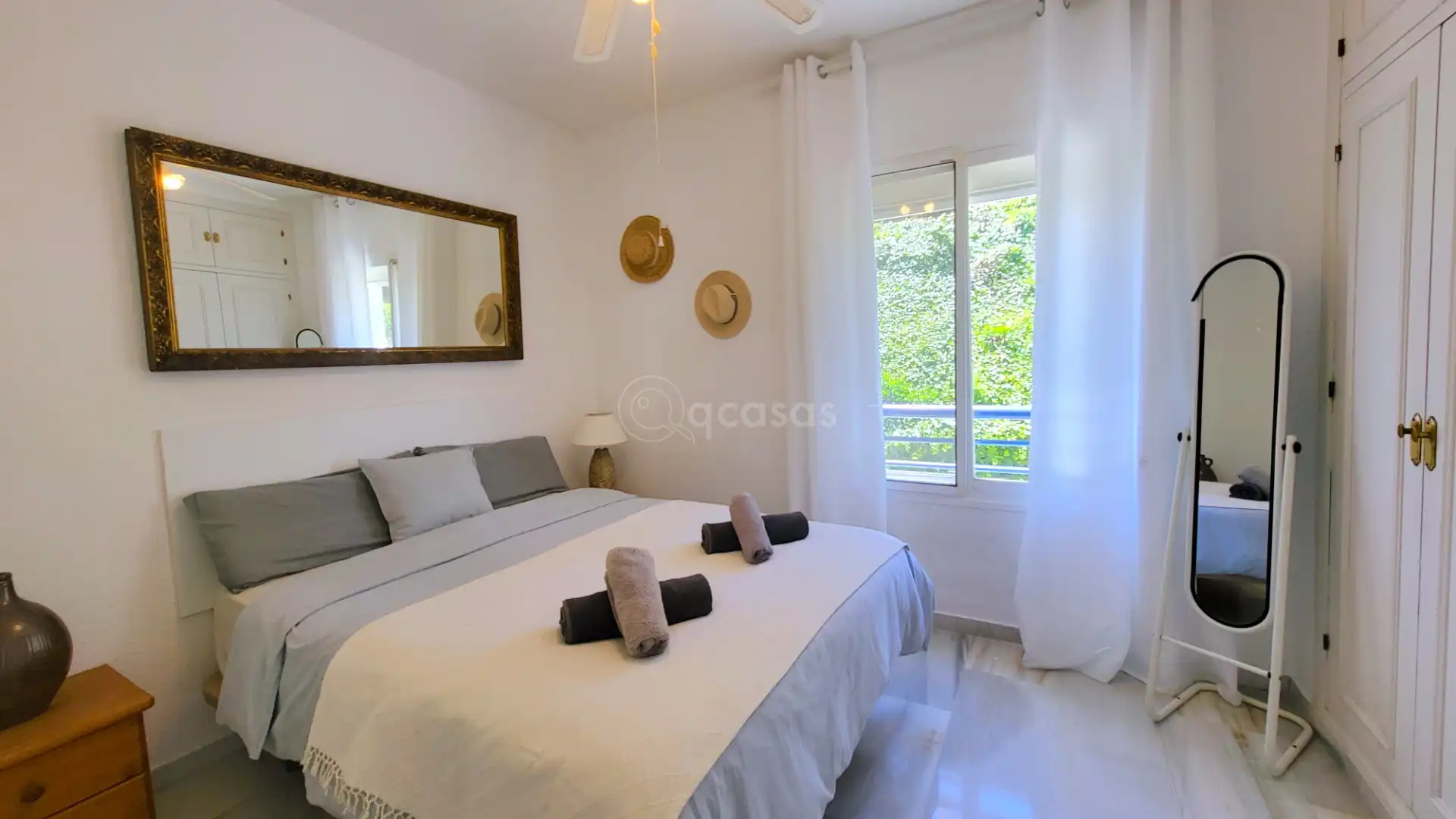 Schlafzimmer von Einfamilien-Reihenhaus zum Verkauf in Mijas mit Klimaanlage, Heizung und Terrasse